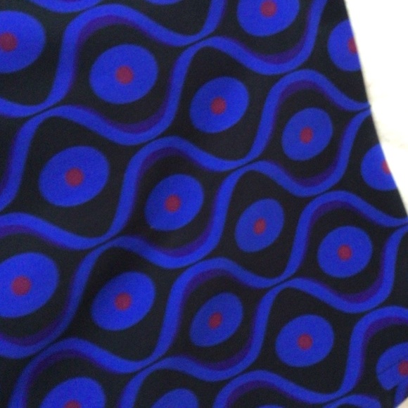 COPY - Zara pencil skirt with slit, new, size XS - Picture 6 of 7